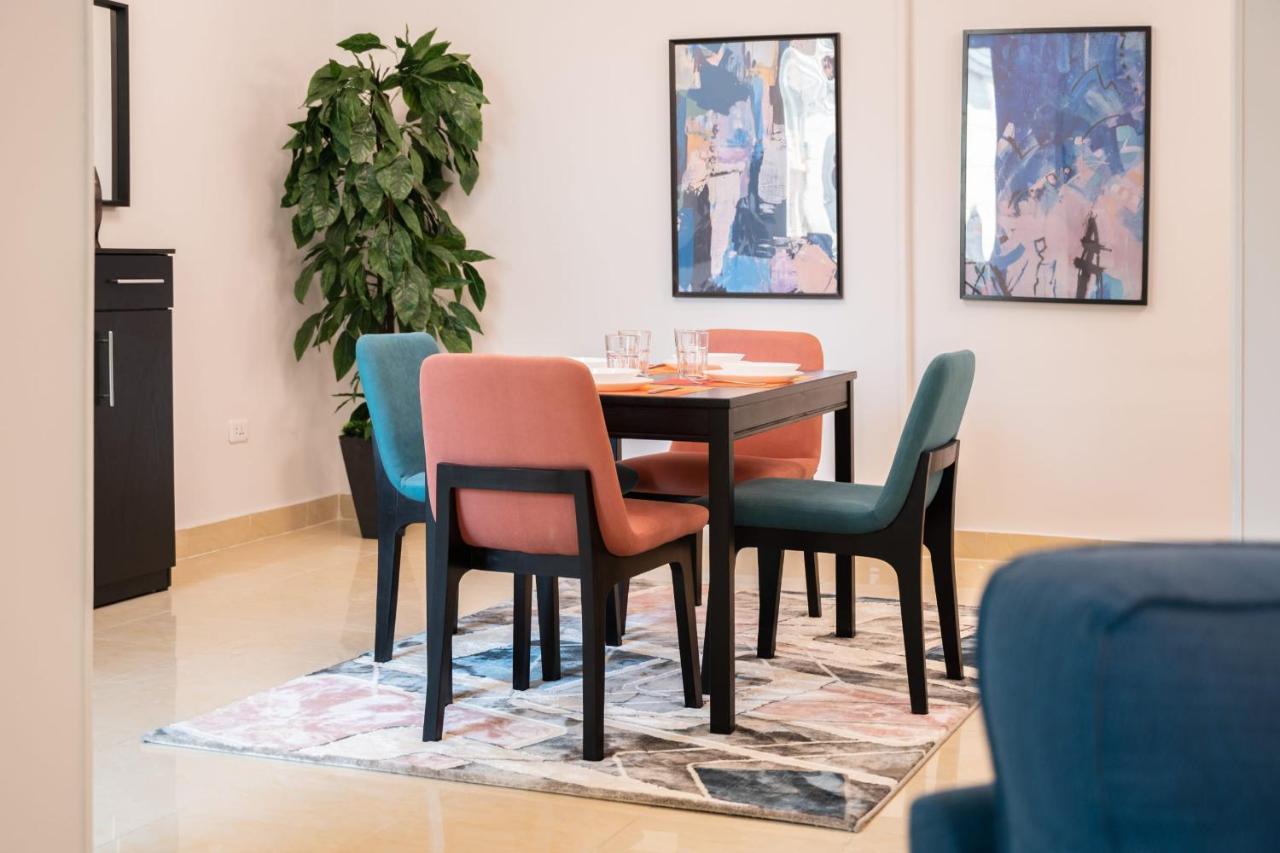 Distinct & Decent 2 Bdr Apt Steps From Nightlife And Airport Kairo Exterior foto