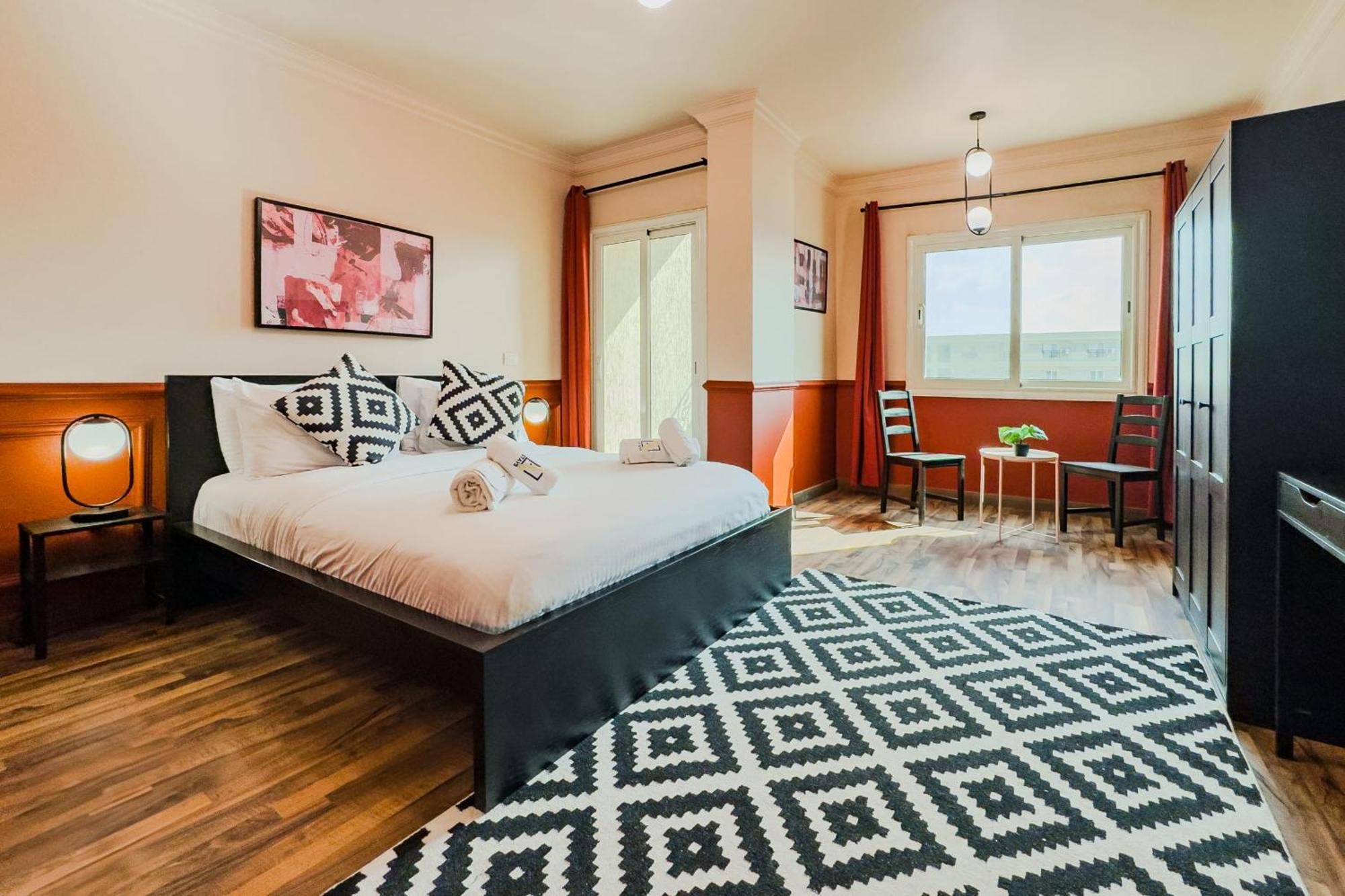 Distinct & Decent 2 Bdr Apt Steps From Nightlife And Airport Kairo Exterior foto